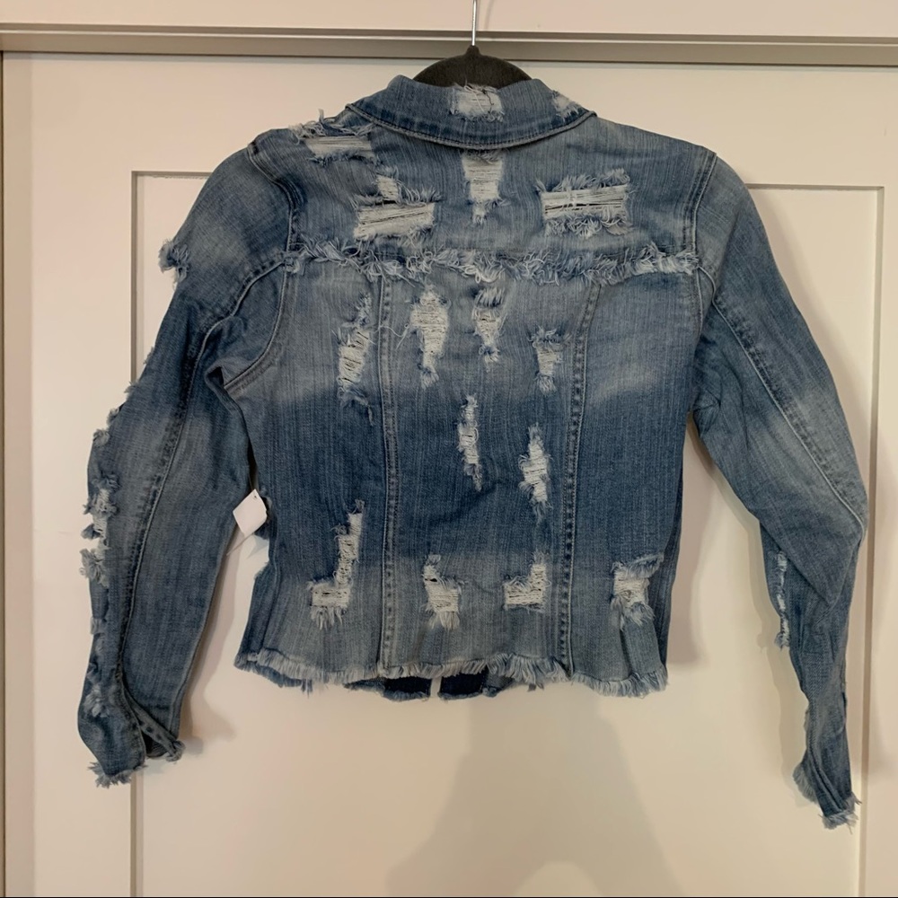 Cello made for you jeans jacket. Size M New with tags. - Picture 7 of 7